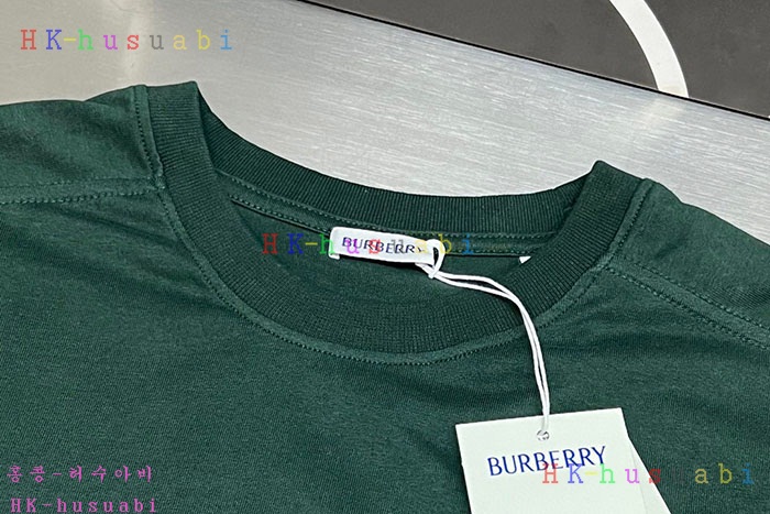 NEW 버버리 반팔티 신상 BB 88577