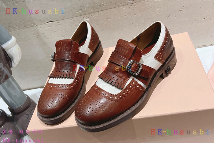 NEW 미우미우 신발 신상 MU 9588105