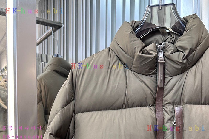 NEW 몽클레어 패딩 신상 M 774702
