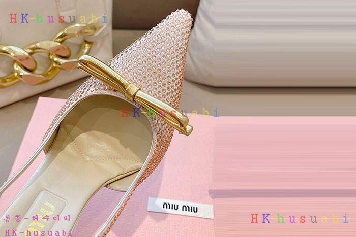 NEW 미우미우 신발 신상 MU 557022