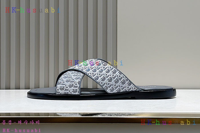 NEW 디올 신발 신상 DR 599522