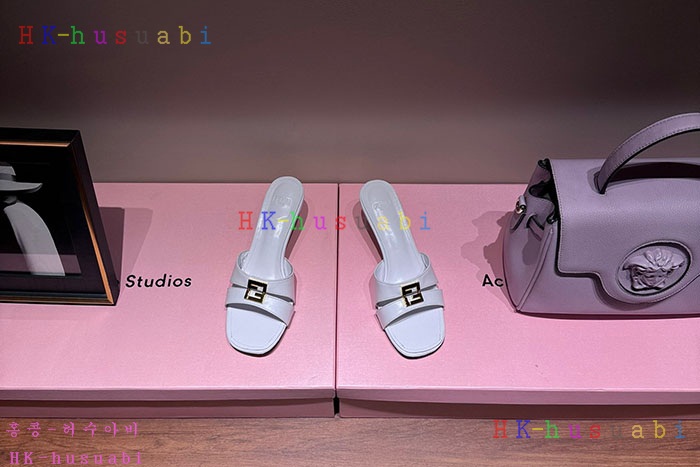 NEW 펜디 샌들 신상 F 6580443
