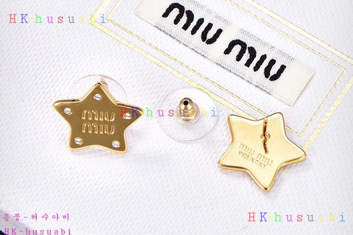 NEW 미우미우 귀걸이 신상 MU 258801