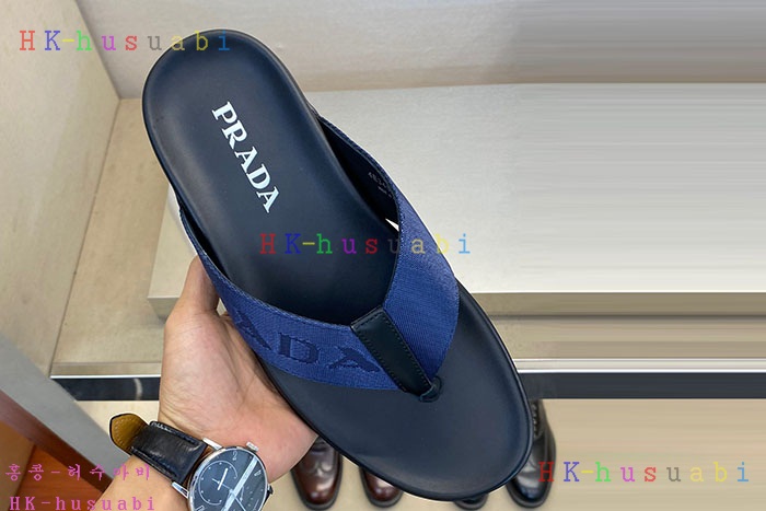 NEW 프라다 샌들 신상 P 153305