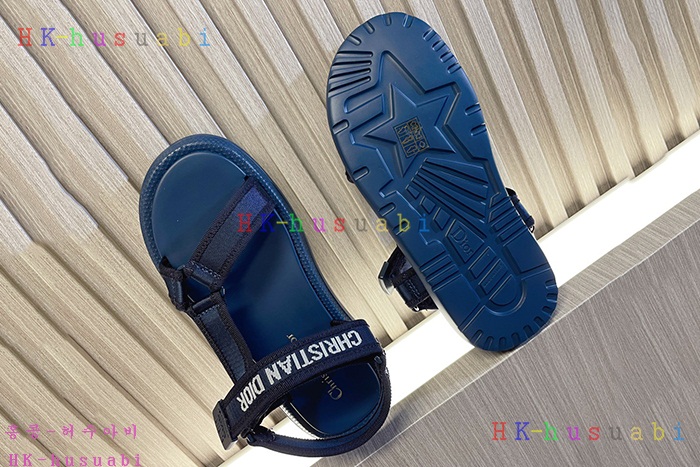 NEW 디올 샌들 신상 DR 468810
