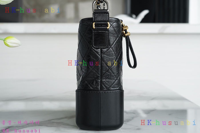 ★미러급★샤넬 가브리엘 호보백 미듐  A93824