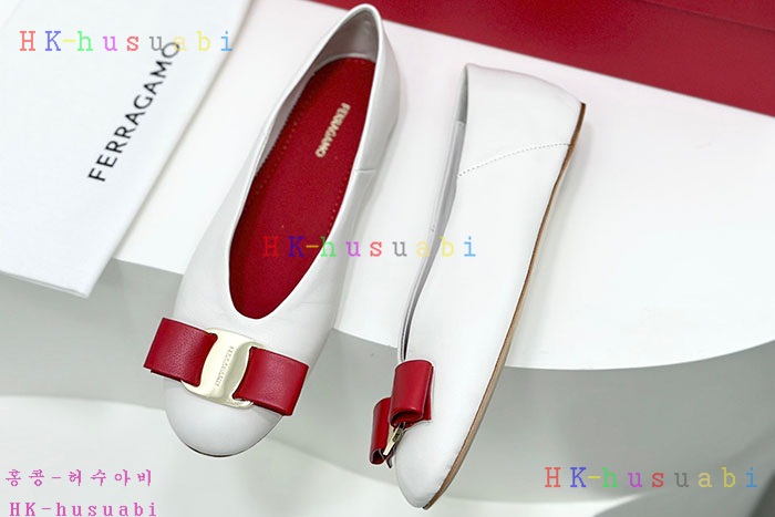 NEW 페라가모 플랫슈즈 신상 F 955703