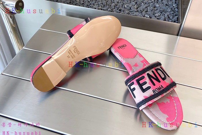 NEW 펜디 샌들 신상 FD 6855020