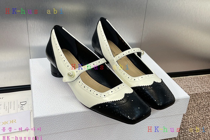 NEW 디올 신발 신상 DR 2566882