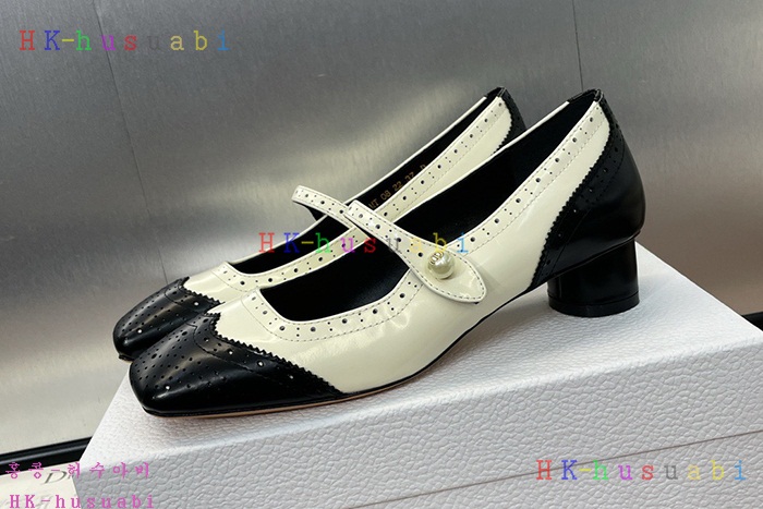 NEW 디올 신발 신상 DR 2566882