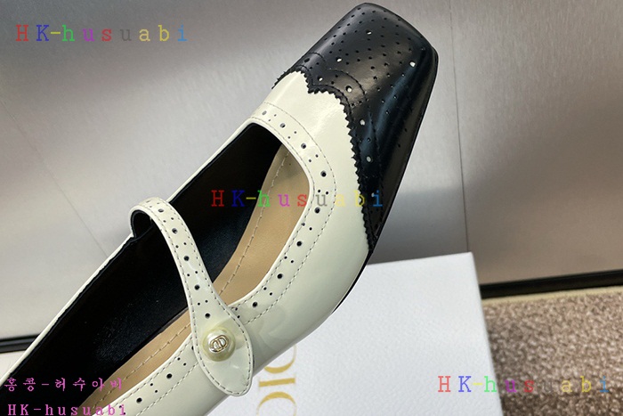 NEW 디올 신발 신상 DR 2566882