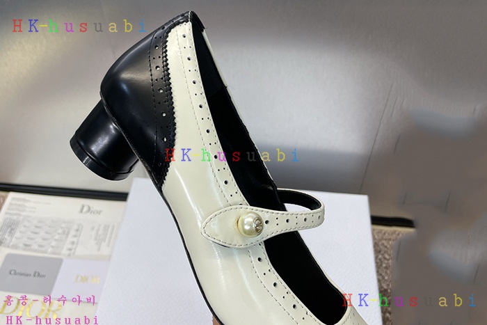 NEW 디올 신발 신상 DR 2566882