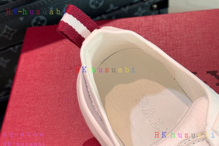 NEW 발리 스니커즈 신상 B 615507