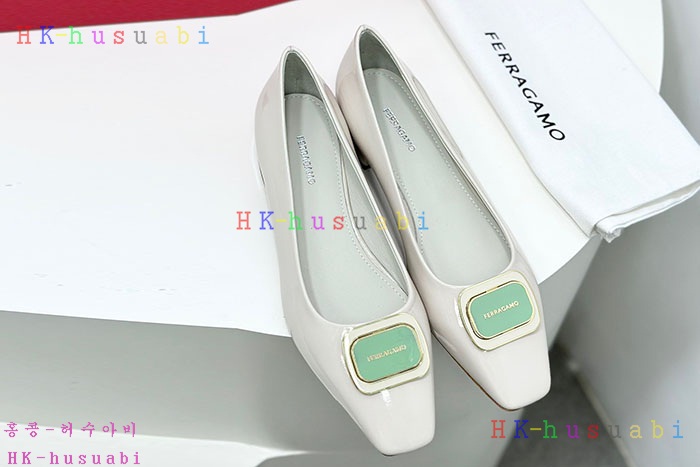 NEW 페라가모 신발 신상 F 4480441