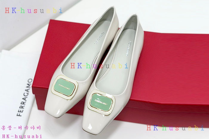 NEW 페라가모 신발 신상 F 4480441