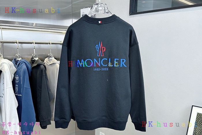 NEW 몽클레어 맨투맨 신상 M 1665053