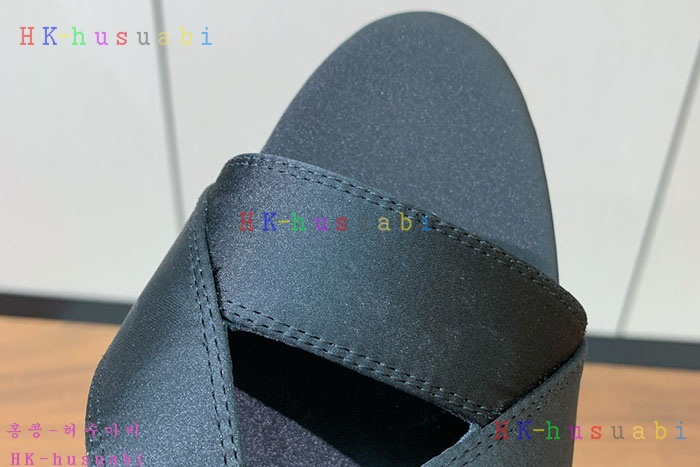 NEW 로로피아나 샌들 신상 L 8858009