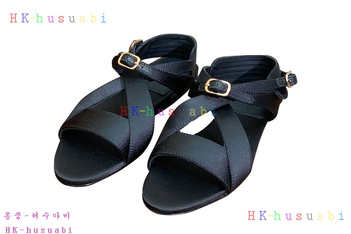 NEW 로로피아나 샌들 신상 L 8858009