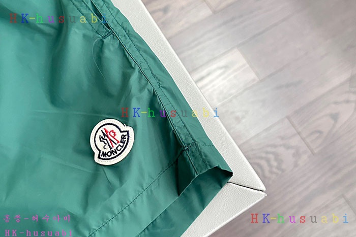 NEW 몽클레어 반바지 신상 M 8250112