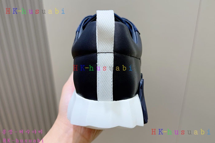 NEW 에르메스 스니커즈 신상 H 4580443