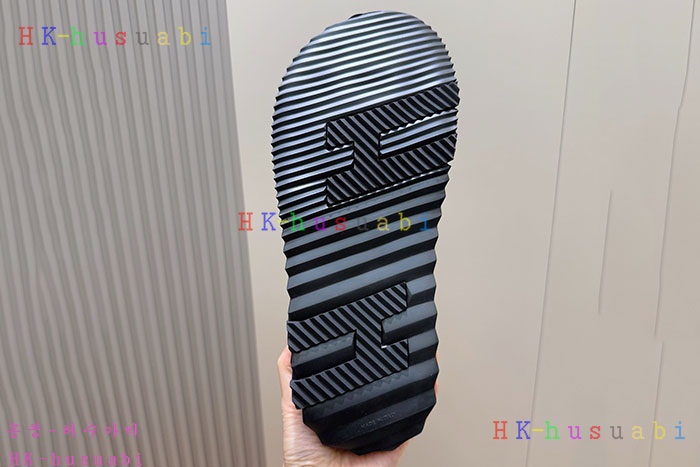 NEW 에르메스 샌들 신상 H 4585803