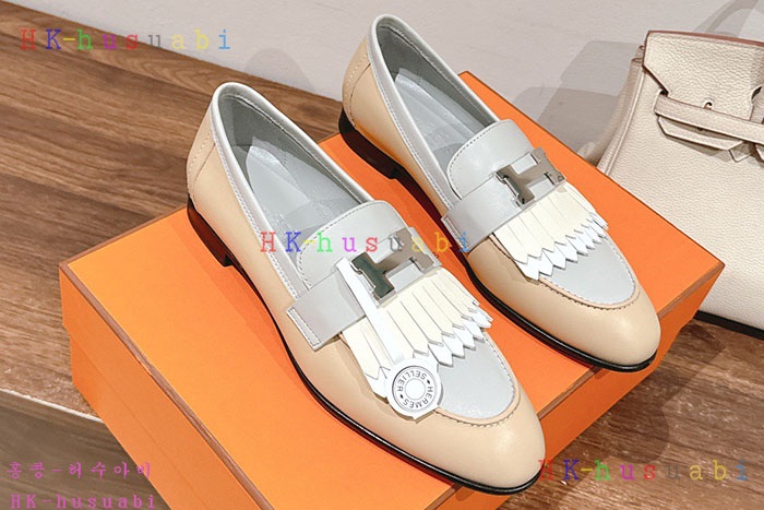 NEW 에르메스 로퍼 신상 H 4585811